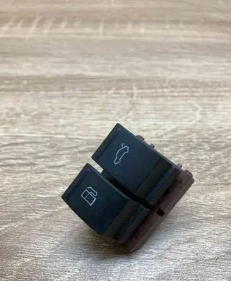 Volkswagen PASSAT B6 Fuel tank opening switch 3C0959903B TANKFLAP