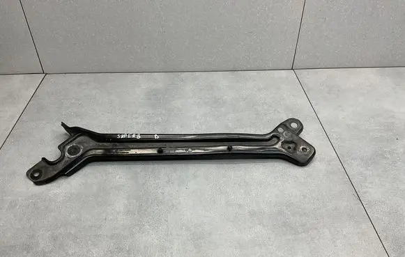 Skoda Superb B8 (3V) Radiator support slam panel bracket 3V0806930