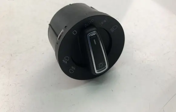 Skoda Superb B6 (3T) Light switch 3V0941431