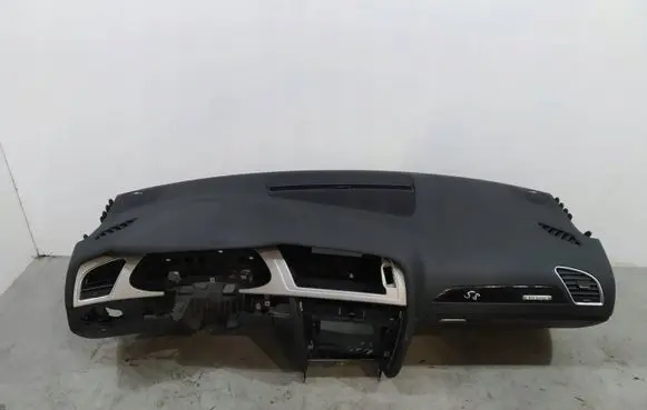 Audi A4 S4 B8 8K Dashboard 