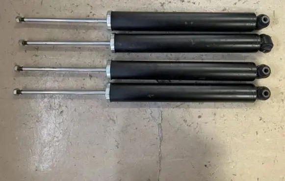 Mercedes-Benz C AMG W204 Front shock absorber/damper