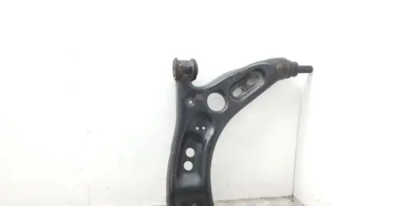 Volkswagen PASSAT B7 Front lower control arm/wishbone 3C0199231E