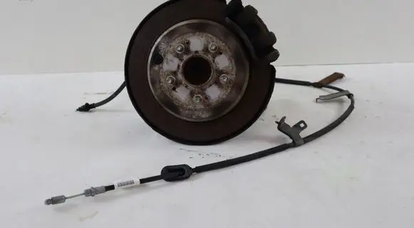 Honda CR-V Front wheel hub spindle knuckle ACM100