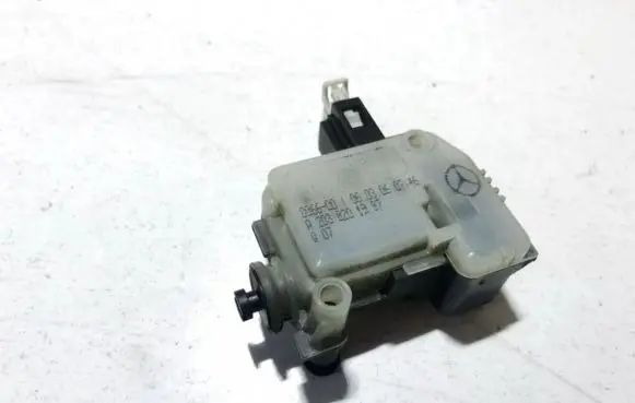 Mercedes-Benz A W169 Central locking motor a2038201997