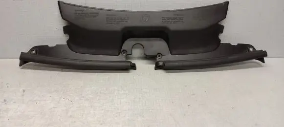 BMW X3 E83 Radiator trim 1366539357 10991213DE 1371340228610