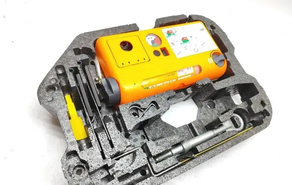 Citroen DS5 Tool box 980220180