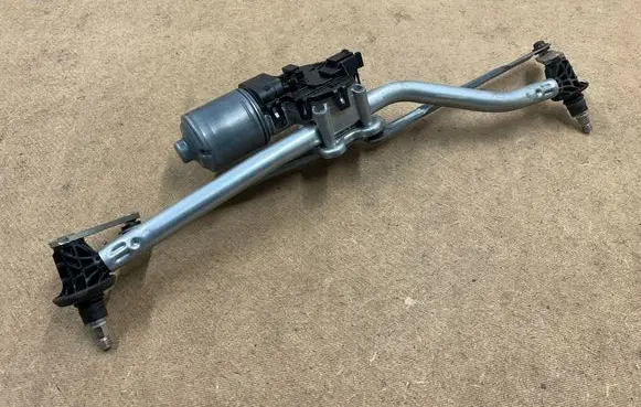 BMW 3 E46 Front wiper linkage and motor 61617071693 7071693 0390241712