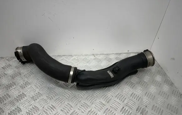 BMW 5 F10 F11 Intercooler hose/pipe 7809834 L22770N21 11884414