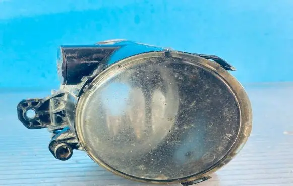 Volvo V70 Front fog light 31213102