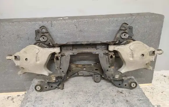 Volvo XC90 Rear subframe 32268545 32269020 32370497