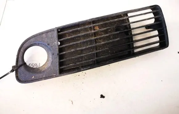 Audi A6 S6 C5 4B Front bumper lower grill 4b0807681
