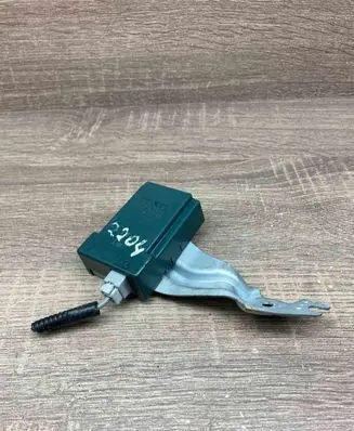 Lexus IS 220D-250-350 Door control unit/module 8974053060 2513003520