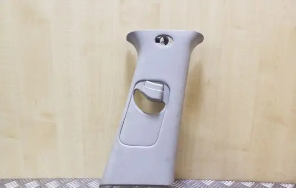 KIA Sportage (B) pillar trim (top) 858403U010 858403U020