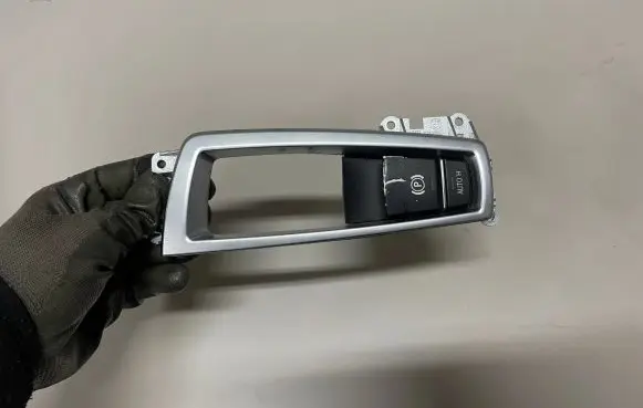 BMW 5 F10 F11 Hand parking brake switch 9217594