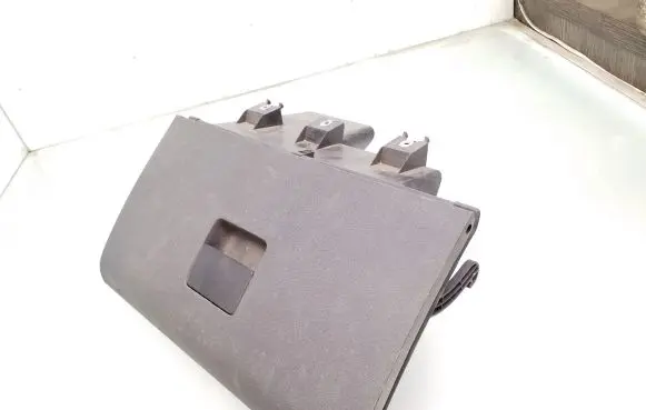 Volkswagen Fox Glove box 5Z0857097 5Z0857101