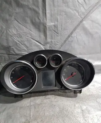 Opel Insignia A Speedometer (instrument cluster) 13327316AATJ