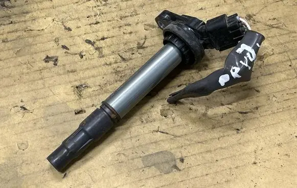 Toyota Prius+ (ZVW40) High voltage ignition coil 9091902258