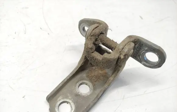 Honda Civic Front door upper hinge 258BUD4E 67920S5DA01ZZ