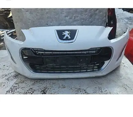 Peugeot 308 Front bumper 