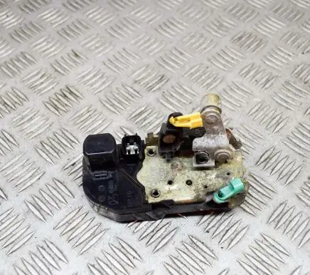 Jeep Grand Cherokee (WK) Front door lock