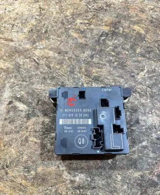 Mercedes-Benz E W211 Door control unit/module 356805
