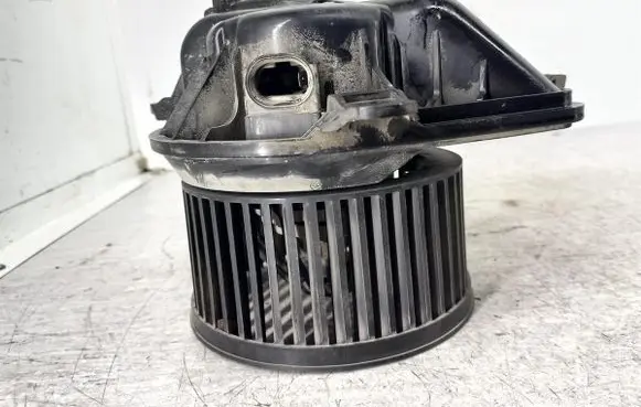 Peugeot Partner Heater fan/blower NRF2002221