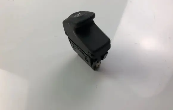 Renault Megane III Electric window control switch 429999K