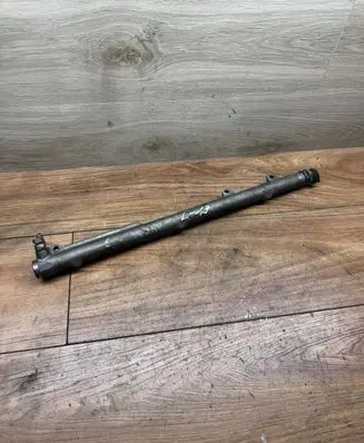 BMW 5 E60 E61 Fuel main line pipe 0445216023 77996102