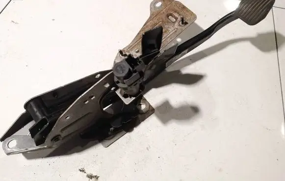 Volvo V50 Brake pedal 4N512467CE