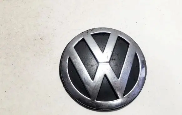 Volkswagen Polo Manufacturer badge logo/emblem 1j6853630