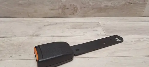 Seat Alhambra (Mk1) Front seatbelt buckle 