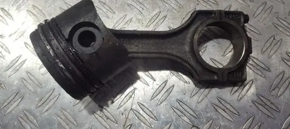 BMW 5 E39 Piston with connecting rod