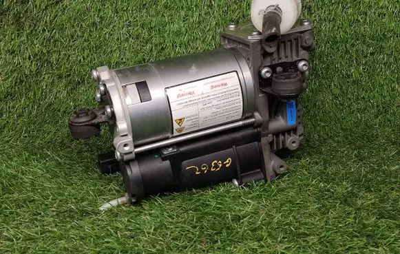 Mercedes-Benz GL X166 Air suspension compressor/pump A40108130 03052403