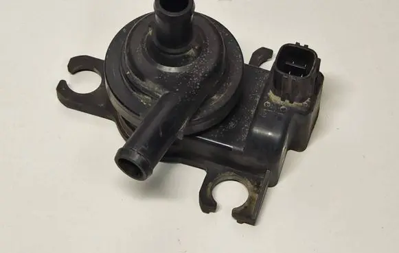 Lexus RX 330 - 350 - 400H Water pump