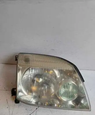 Nissan X-Trail T30 Headlight/headlamp