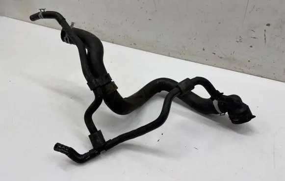 Volkswagen Multivan T7 Engine coolant pipe/hose 7T0122101F