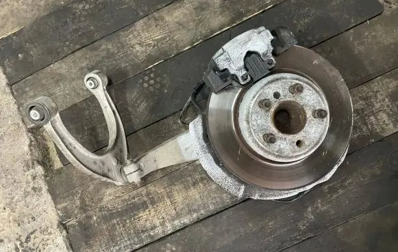 BMW 5 F10 F11 Front wheel hub spindle knuckle