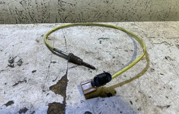 Nissan Juke I F15 Exhaust gas temperature sensor 226407817R