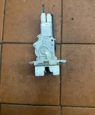 Opel Agila B Tailgate lock latch 93195922