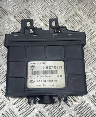 Volkswagen Golf IV Gearbox control unit/module 01M927733ES 5DG00792105