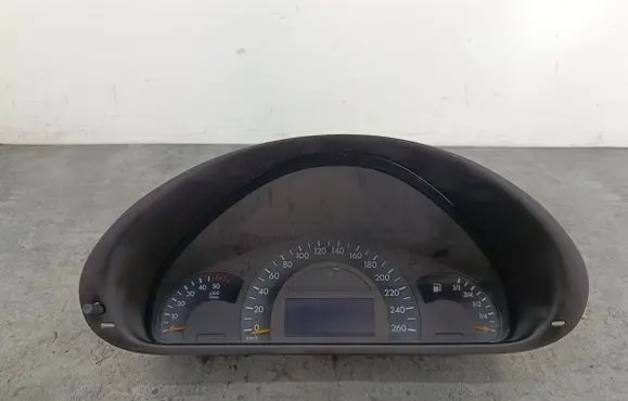 Mercedes-Benz C W203 Speedometer (instrument cluster)