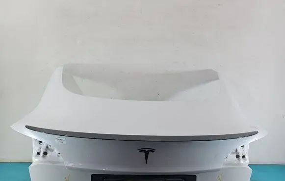 Tesla Model 3 Tailgate/trunk/boot lid IMPRK1437900