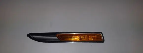 Ford Mondeo MK IV Front fender indicator light 7S7113K354BD