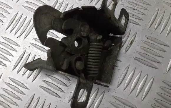 Fiat Bravo Engine bonnet/hood lock/latch loop/hook 