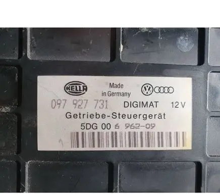 Audi 80 90 S2 B4 Gearbox control unit/module 097927731 5DG00696209