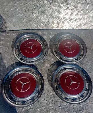 Mercedes-Benz C W203 Original wheel cap 2014577