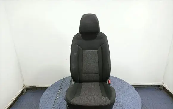 Hyundai i40 Front passenger seat 