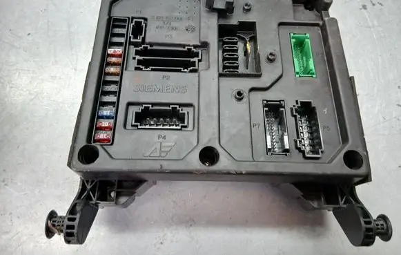 Ford Galaxy Central body control module 