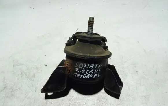 Hyundai Sonata Engine mount bracket 218123K850