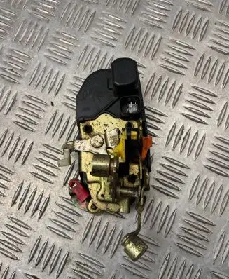 Chrysler Grand Voyager IV Front door lock